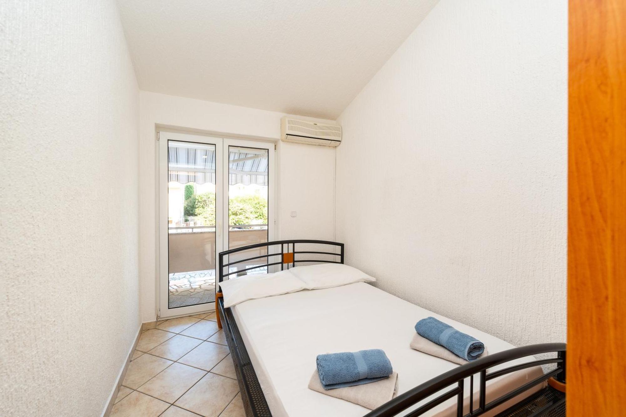 Apartments Cvetka Novalja Eksteriør billede