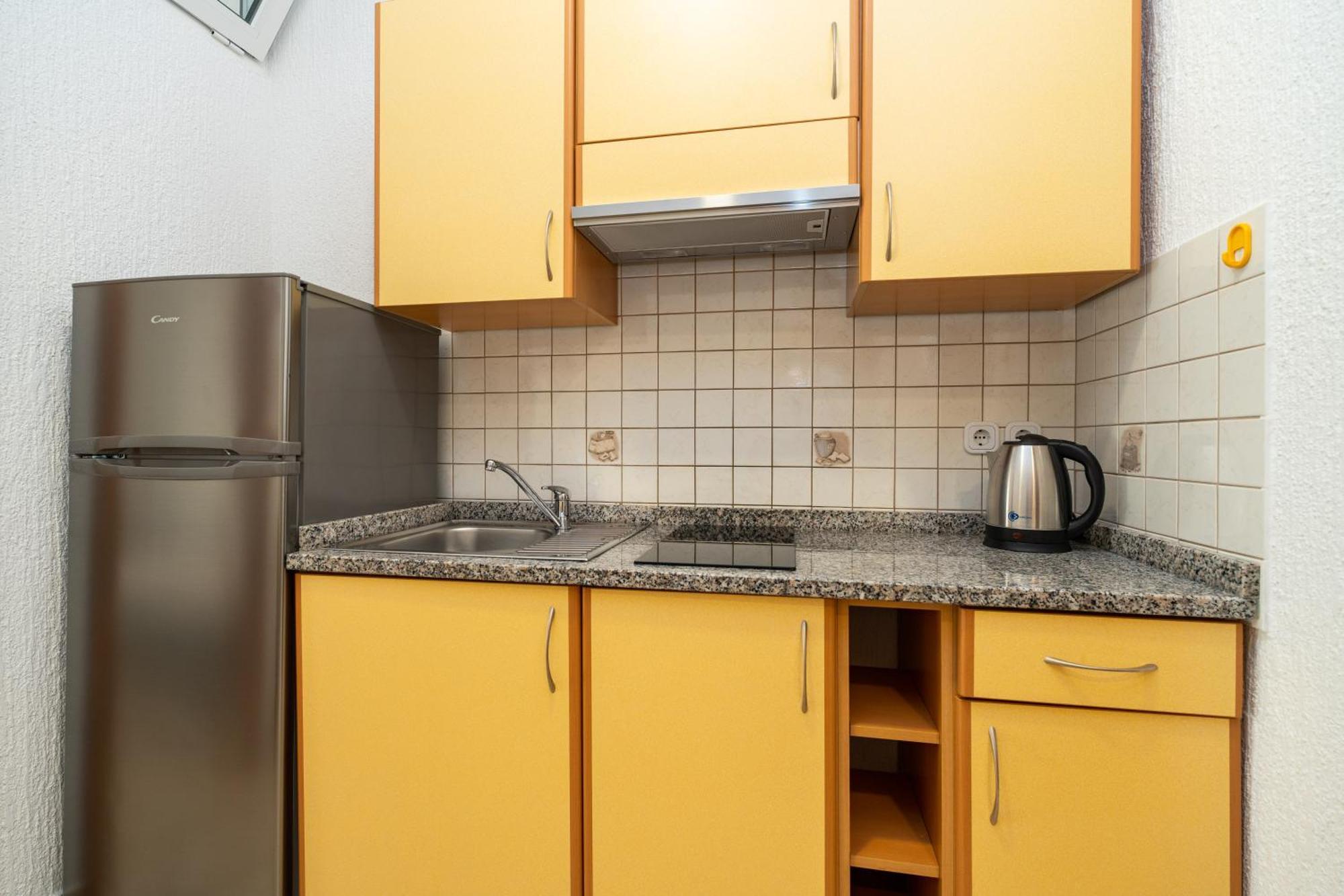 Apartments Cvetka Novalja Eksteriør billede